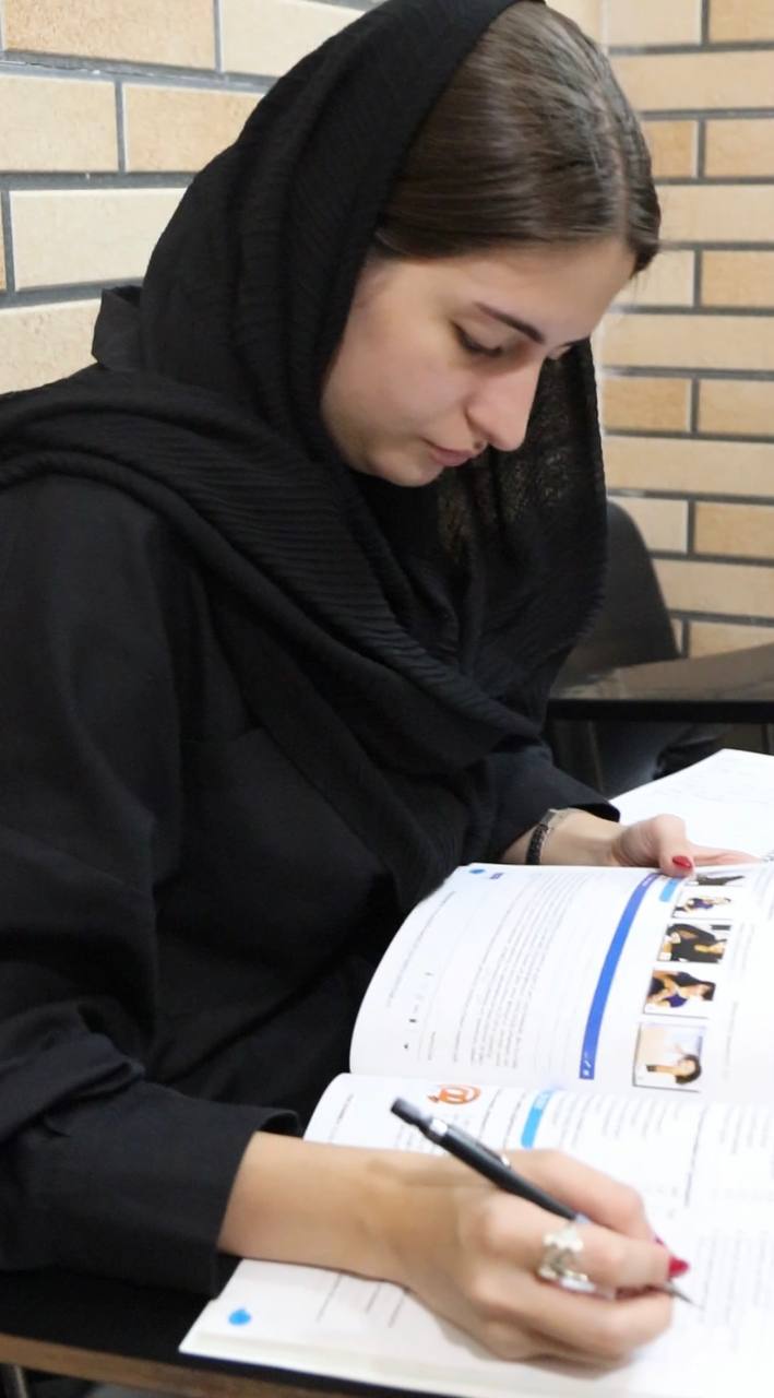 مؤسسات آنلاین و حضوری زبان نصیر
